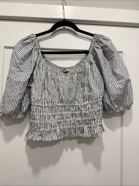 American Eagle Outfitters White and Black Striped Smocked Puff Sleeve Top